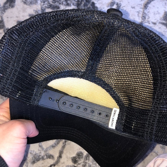 Billabong Cap - Picture 2 of 2